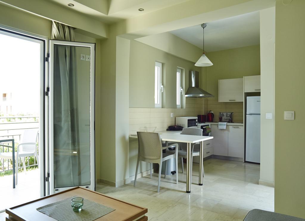 Cosmos Apartments วาซีลีกี ภายนอก รูปภาพ